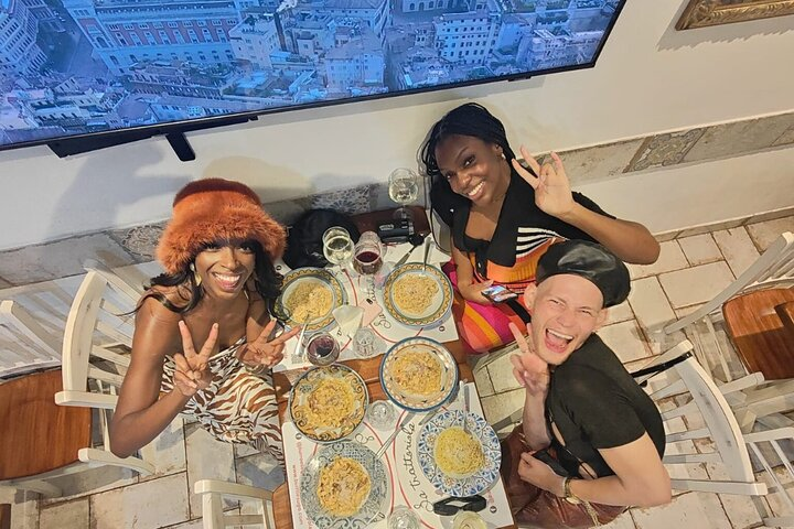 Private Cooking Class in the Heart of Rome 3 types of Pasta and Wine - Photo 1 of 2