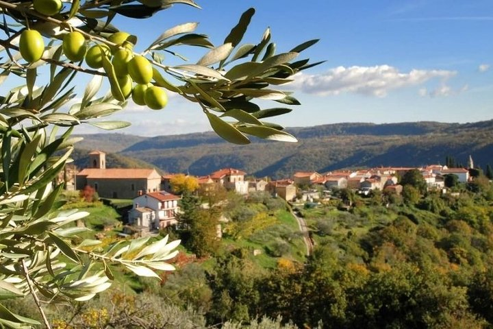 Private Day Tour in Slovenian countryside - Photo 1 of 3