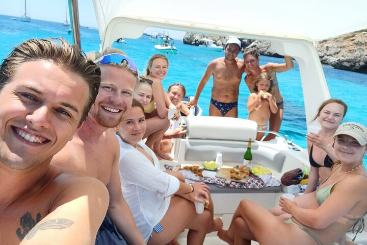  Favignana inflatable boat tour, wine tasting, snorkeling and relaxation - Photo 1 of 22