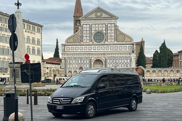 Private educational and guided custom tours by walk and by confortable M/B van - Photo 1 of 7