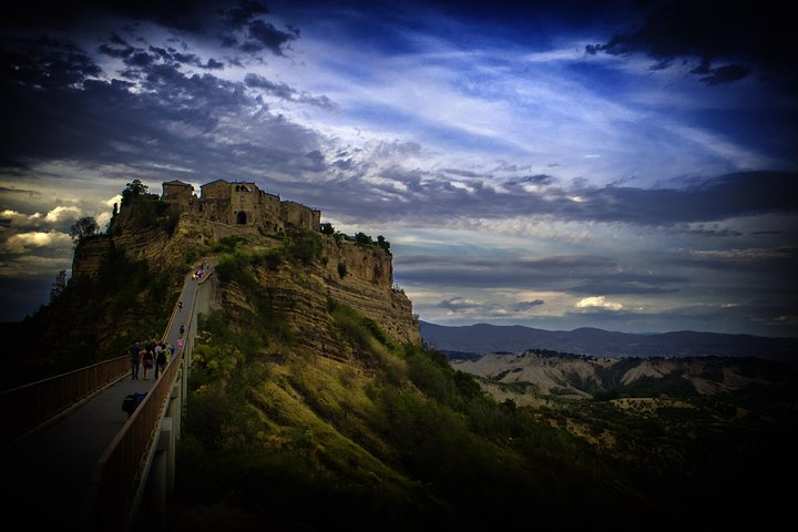 Private Full-Day Tour Civita di Bagnoregio & Villa Lante - Photo 1 of 5