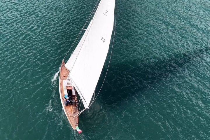 Private Guided Sailing Boat Tour on Lake Como with Aperitif - Photo 1 of 15
