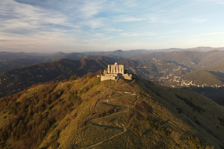 Private Half-Day Hiking to Fort Diamond - Photo 1 of 6