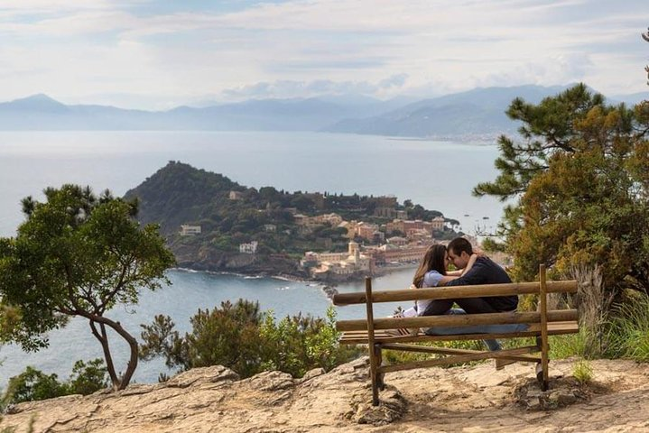 Private Photo Session with a Local Photographer in Rapallo - Photo 1 of 9