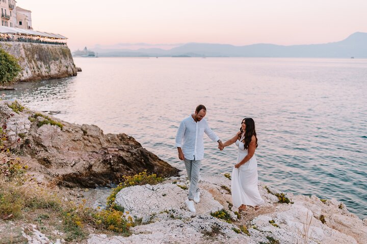 Private Vacation Photoshoot with Photographer in Amalfi Coast - Photo 1 of 18