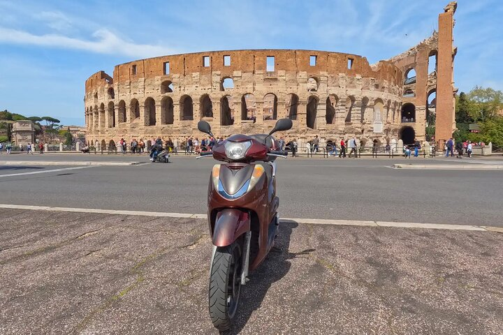 Scoot Around Rome, enjoy the ride, discover Rome's gems!
