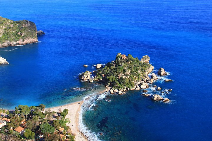 Private Taormina White Lotus luxury experience - Photo 1 of 9