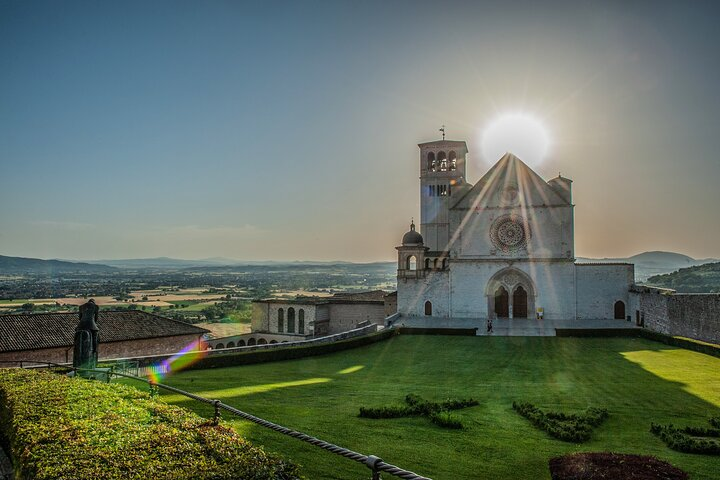 Private Tour in Basilica of St. Francis of Assisi - Photo 1 of 6