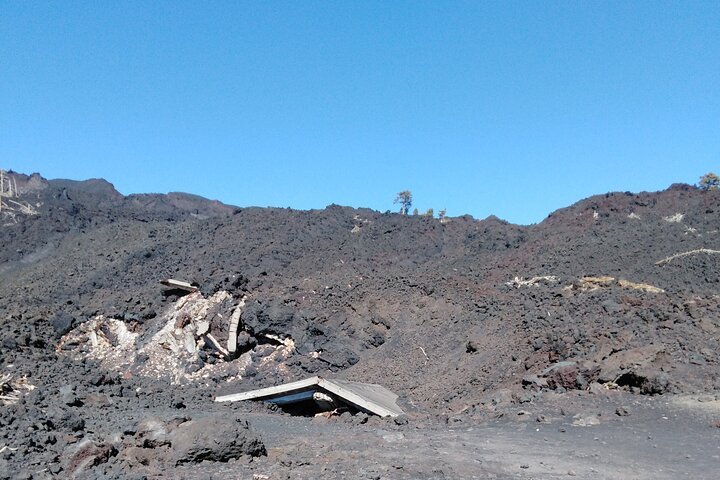 private tour of etna with wine tasting and lunch in the cellar - Photo 1 of 25