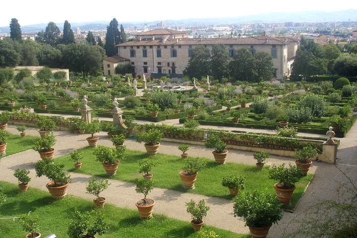 Villa Castello, garden