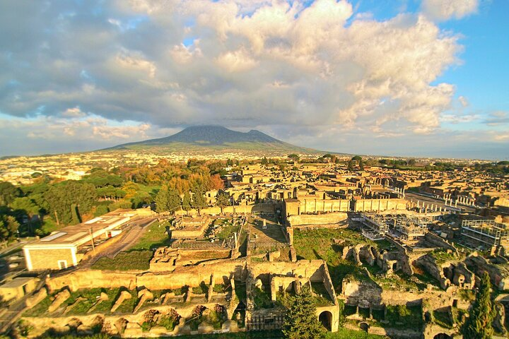 Pompeii panoramic vesuvius