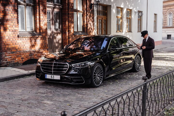 Private Transfer from Milan Malpensa to Milan - Photo 1 of 6