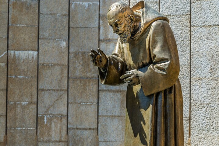 Statue of Padre Pio