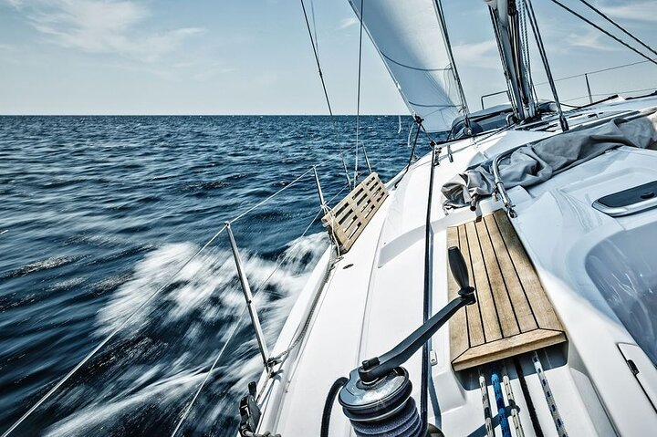 Portorosa Marina Yachting transfer service with WalkAround Sicily