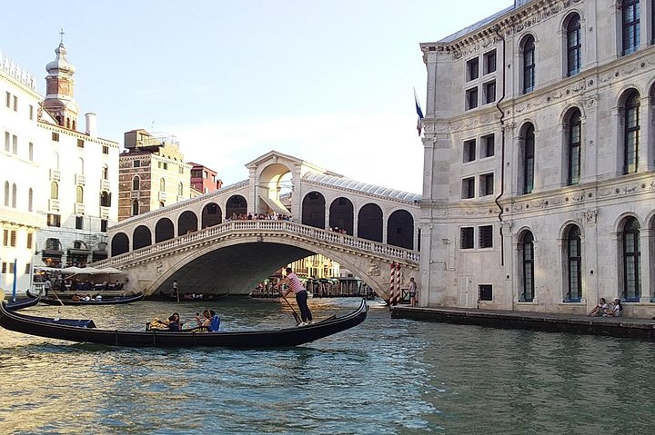 Private Venice walking tour plus Murano island lunch and glass factory visit - Photo 1 of 19