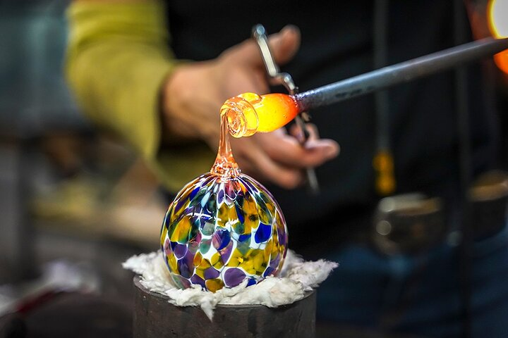 Private Visit to Murano Glass Factory - Master Glassmaker - Unique Pieces - Photo 1 of 4