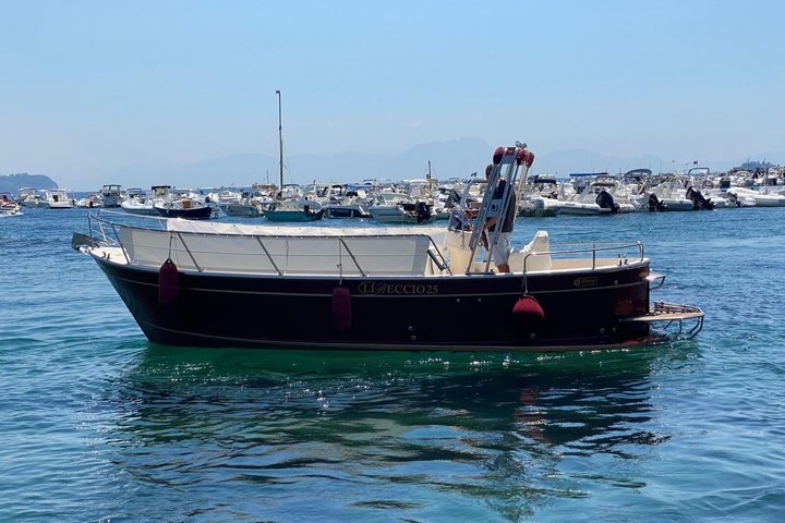 Amalfi Coast Gozzo Tour Mimi 25 : Snorkeling & Aperitif - Photo 1 of 18