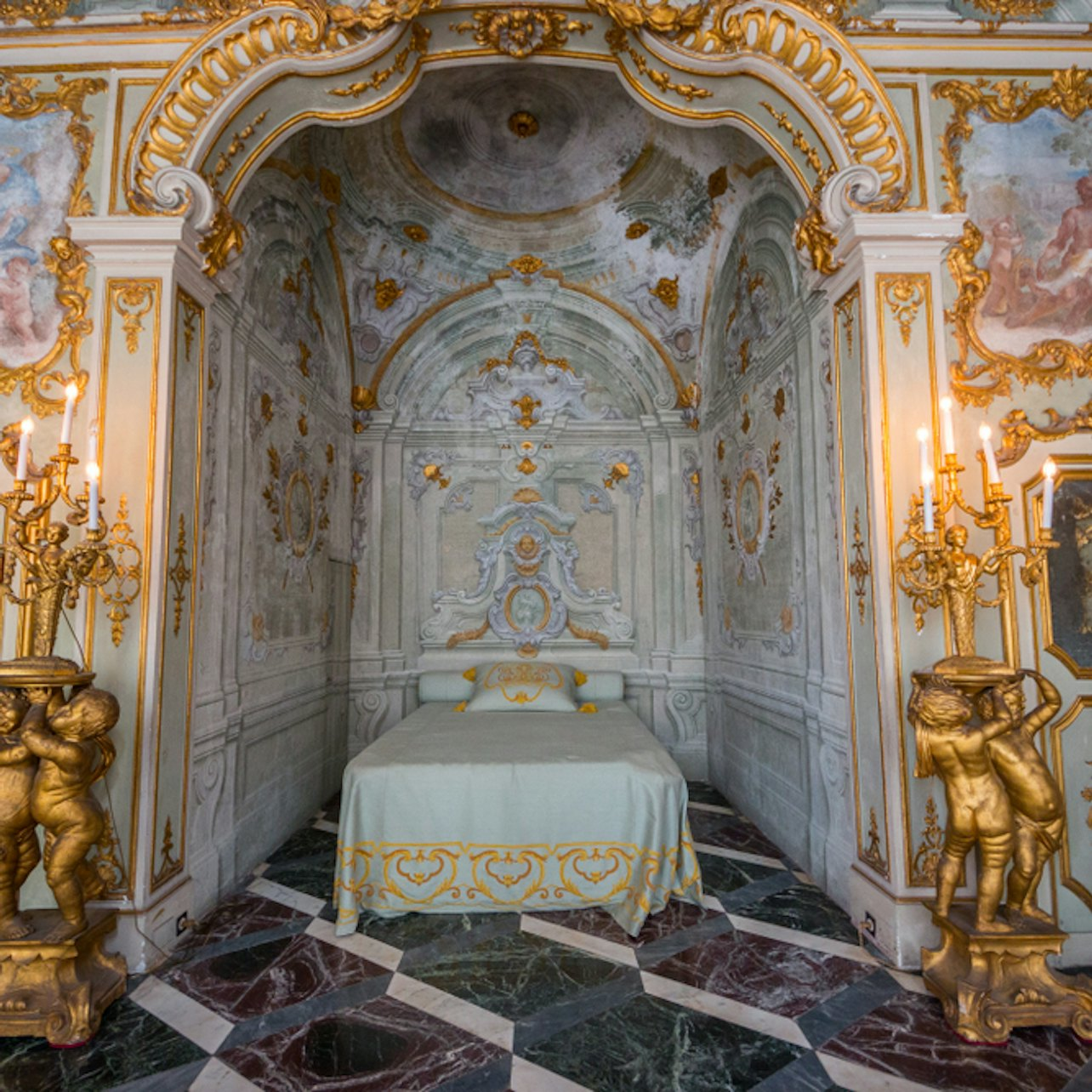 Rolli Palaces: Guided Tour - Photo 1 of 2