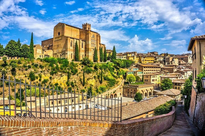 Siena’s Romantic Private Tour: Love Stories at Piazza del Campo - Photo 1 of 7