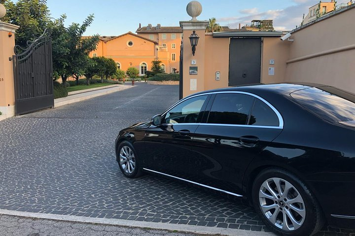 Rome Airport Transfer "over 2500 rides" - Photo 1 of 10