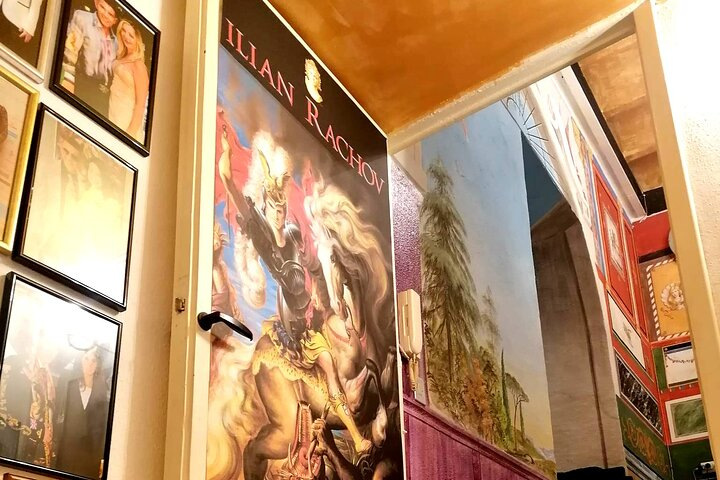 The entrance of the studio