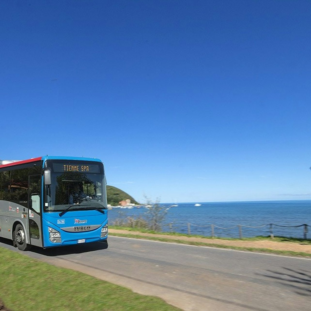 Rome: Bus To/From Fiumicino Airport and Siena Central Station - Photo 1 of 4