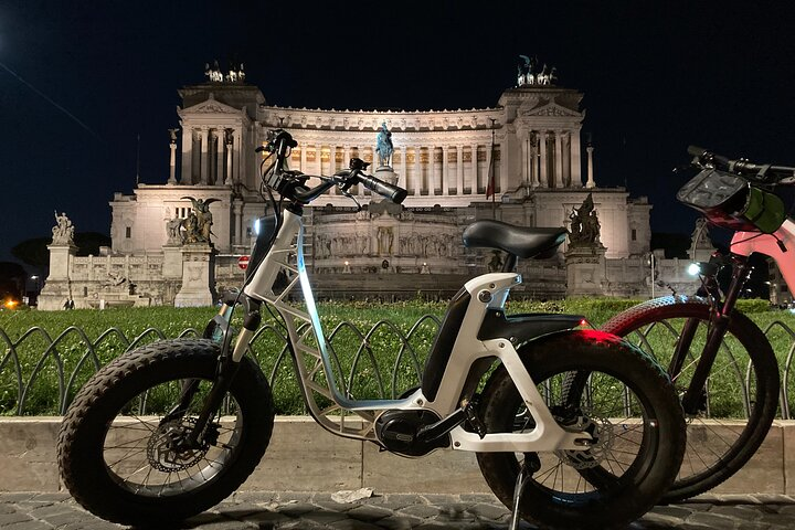 Rome by Night E-Bike Tour with Pizza Option - Photo 1 of 13