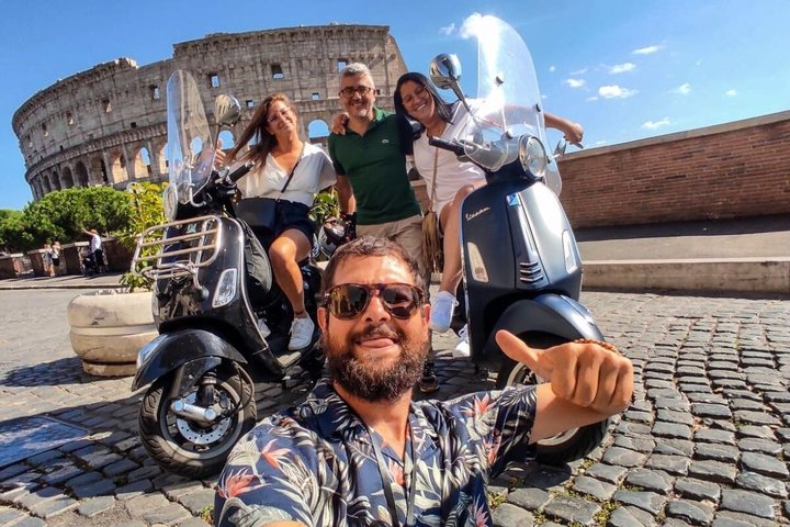 Rome by Vespa: Classic Rome Tour with Pick up - Photo 1 of 25