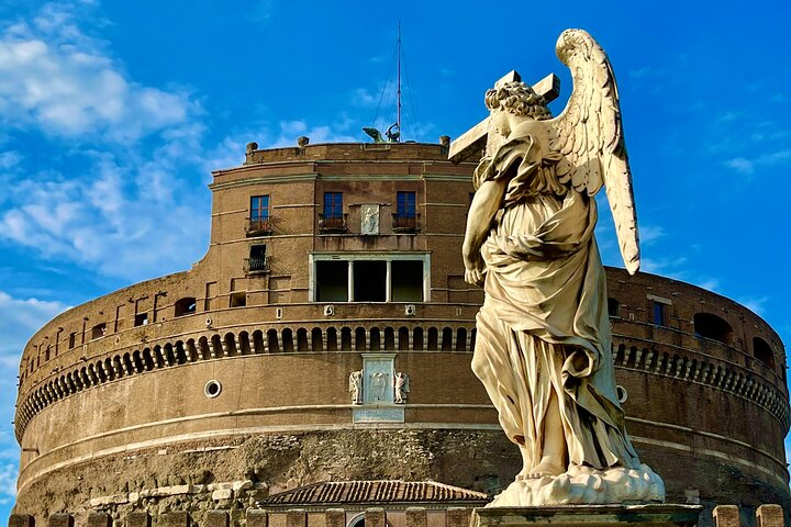 Exclusive | Castel Sant Angelo & Breakfast Hadrian's Tomb Private Guided Tours