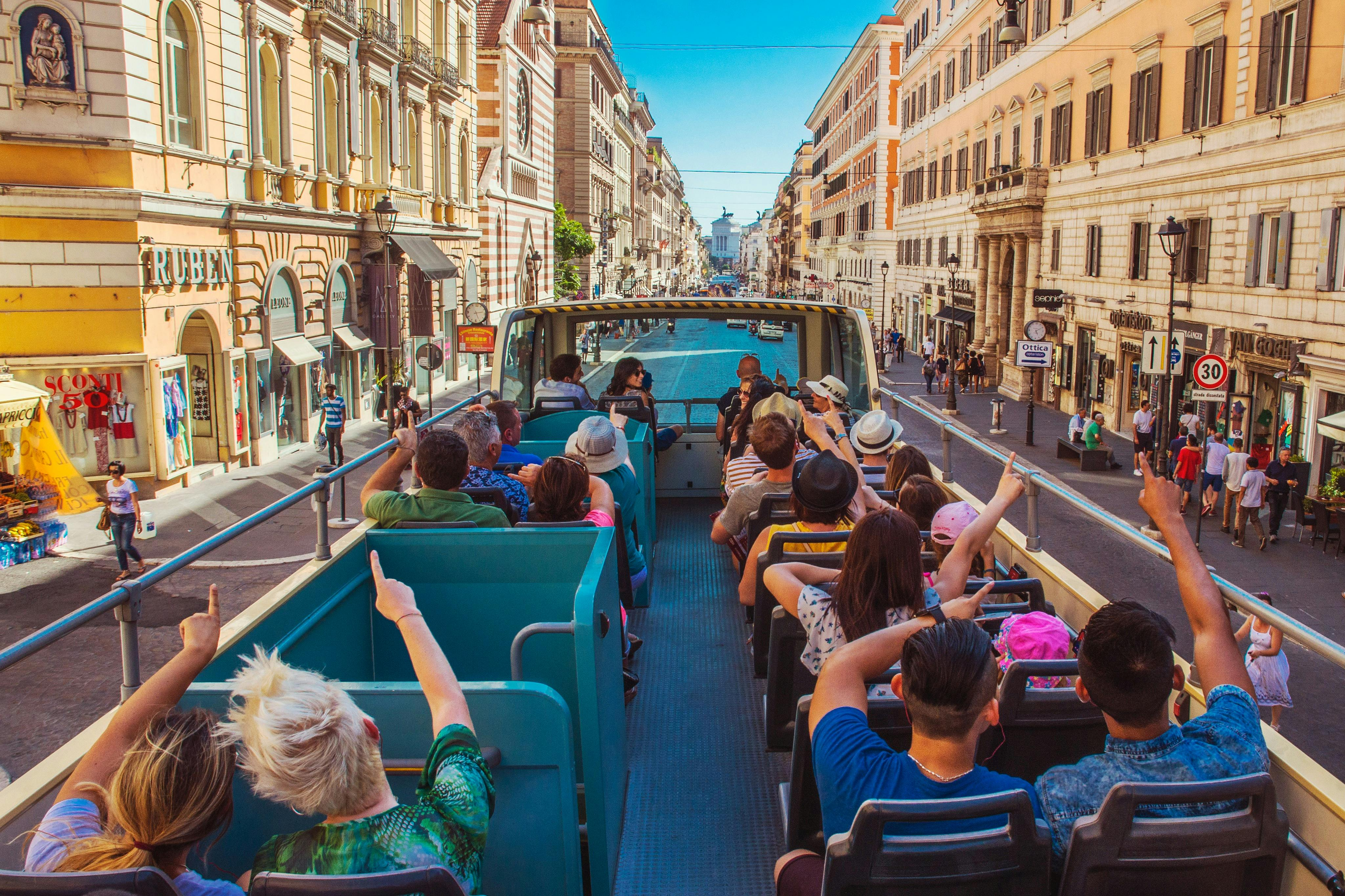 Rome: Hop-on Hop-off Bus Tour Civitavecchia Cruise Port Transfer