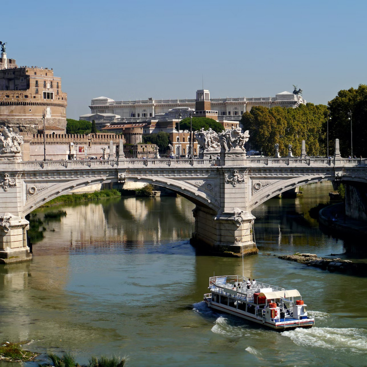 Rome Hop-on Hop-off Tiber Cruise next to Castel Sant'Angelo - Photo 1 of 7