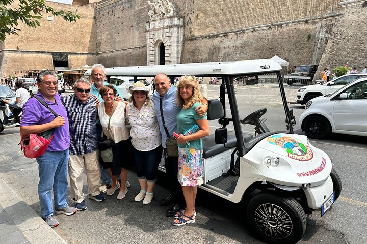 Rome: Private/Group 4 Hours Golf Cart SightseeingTour - Photo 1 of 22