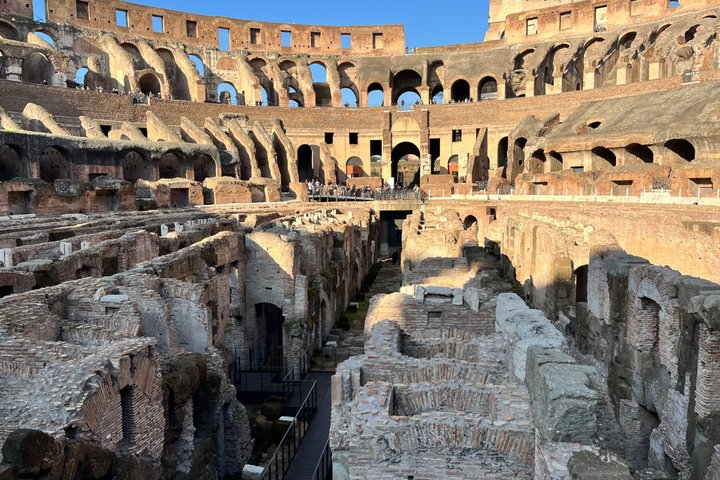 Colosseum admissions with video guide and Roman forum access - Photo 1 of 7