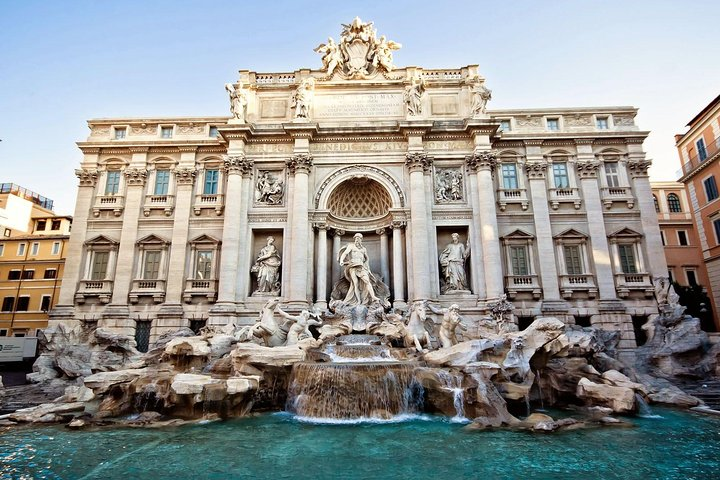 trevi fountain