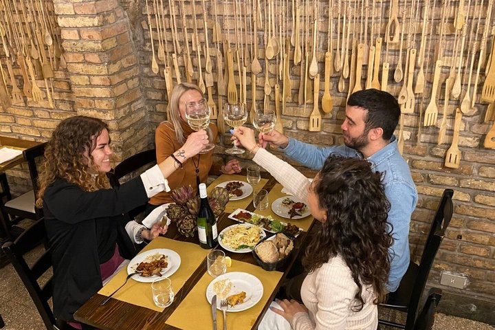 Rome: Heritage Dinner at the Jewish Ghetto’s Oldest Restaurant - Photo 1 of 25
