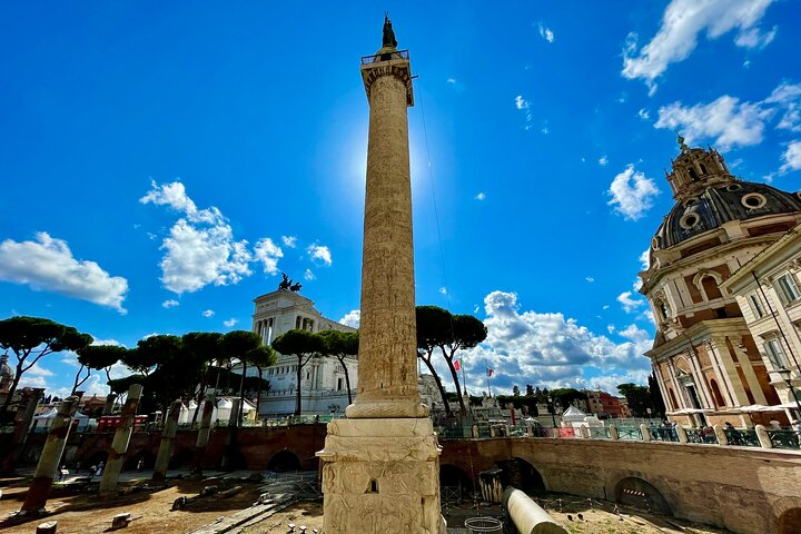 Rome Trajan Column and Markets, and Imperial Forum Private Tour