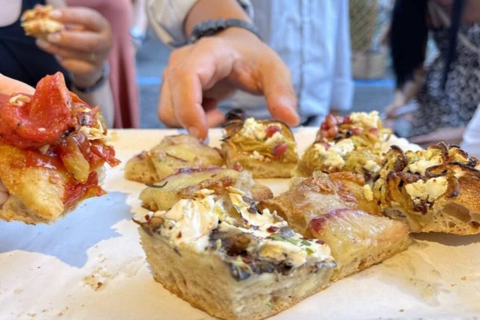 Rome: Trastevere Evening Food Stroll with Dinner and Wine - Photo 1 of 3