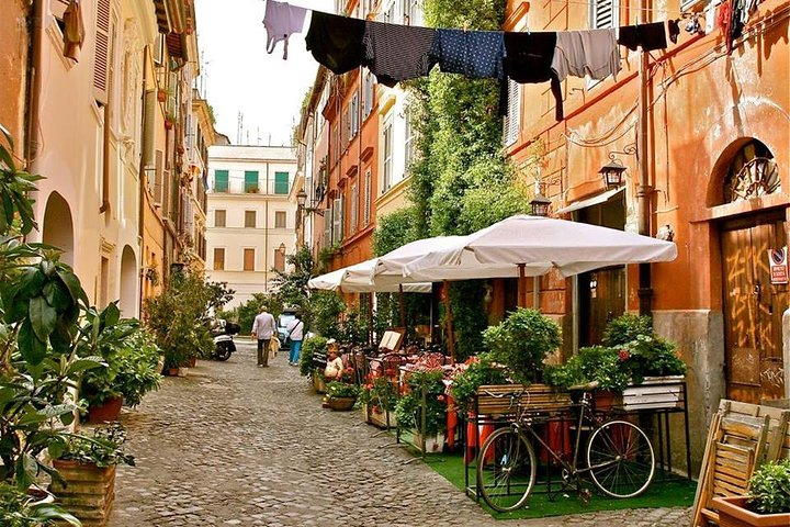trastevere's little street