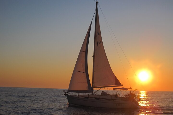 Bari sailing cruise in search of dolphins - Photo 1 of 25