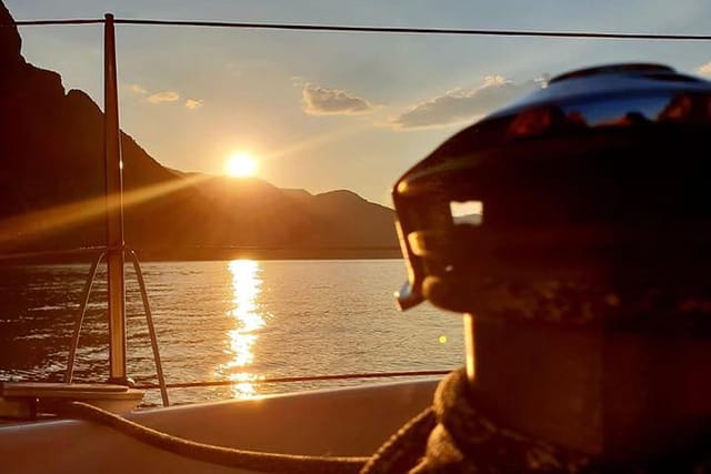 Sailing at Sunset on Lake Como: How to escape from daily routine in ...