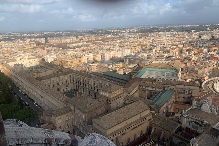 St. Peter's Basilica Guided Tour & Dome Entry Ticket - Photo 1 of 10