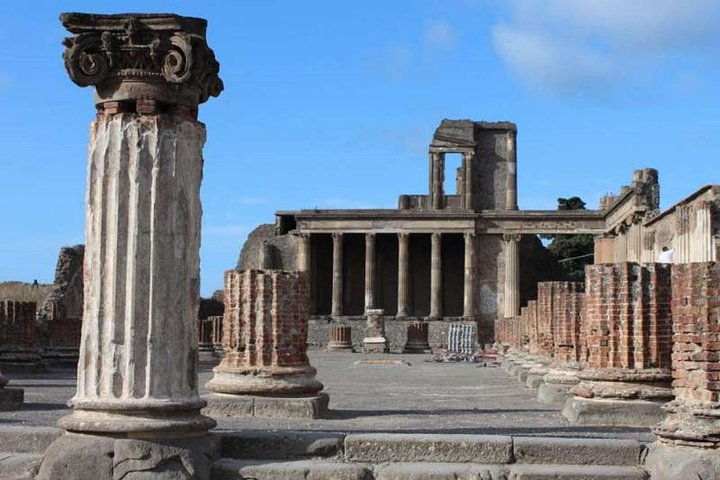 pompeii ruins