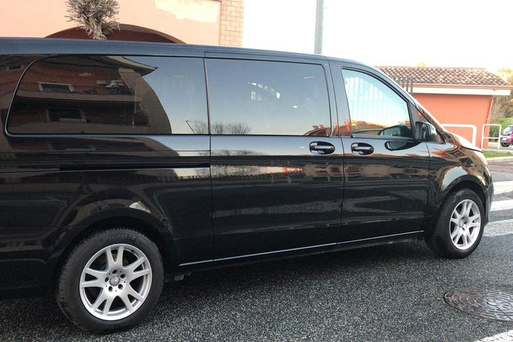 Shared Transfer Rome to Naples Sorrento Amalfi Coast - Photo 1 of 7