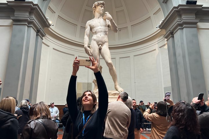 Skip-the-Line Accademia Guided Visit: David Secrets and Beyond - Photo 1 of 11