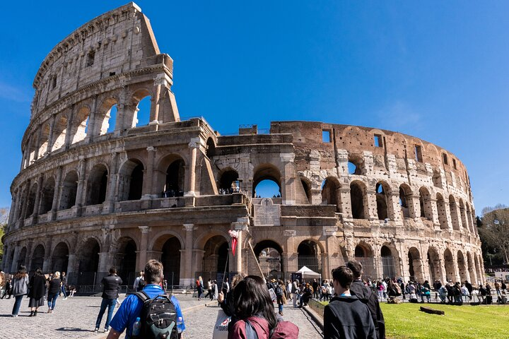 Visit the highlight of ancient Rome in a small group setting!