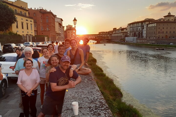 Florence Night Bike Tour with Wine and Aperitivo Picnic included - Photo 1 of 13