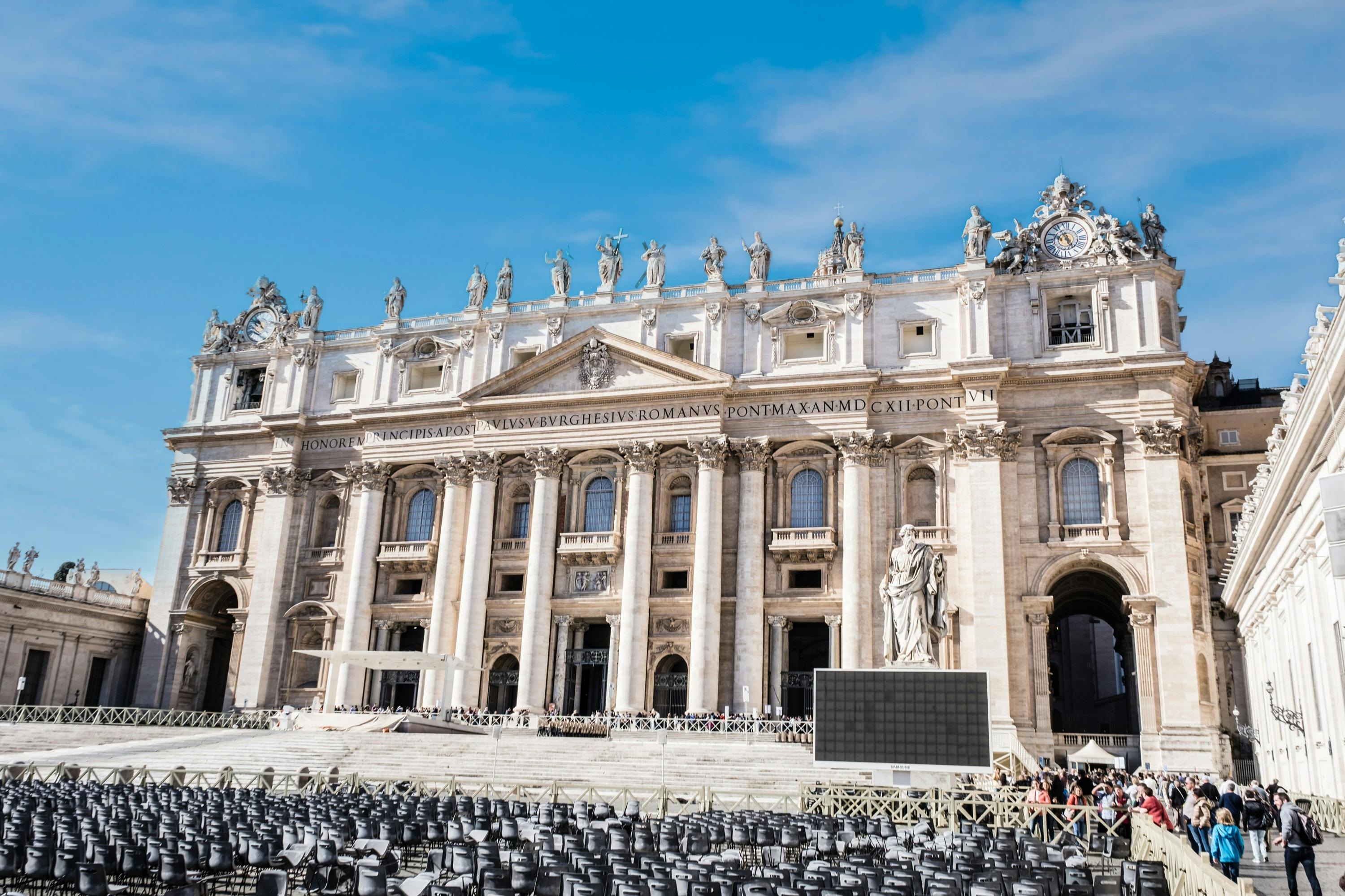 St. Peter’s Basilica: Reserved Escorted Entry + Audio Guide - Photo 1 of 12