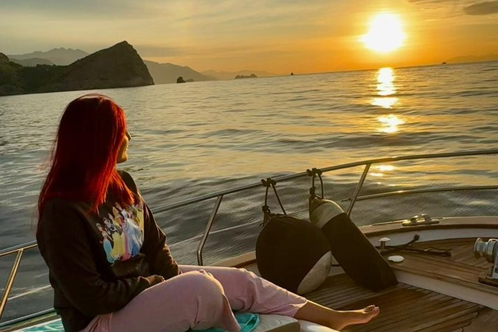 An enchanted moment: Capri's sunrise - Photo 1 of 10