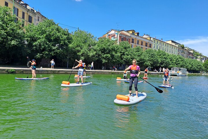 Discover the Navigli of Milan by SUP : a wellness experience - Photo 1 of 8