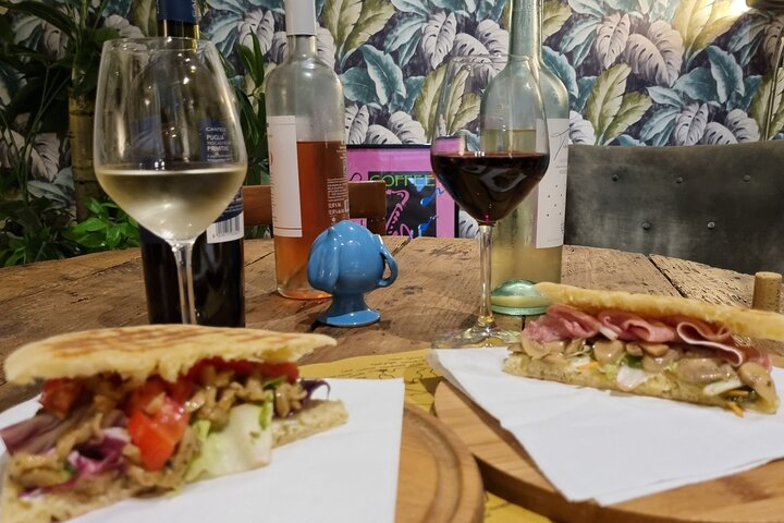 Lecce: Decorate Pumo & enjoy Aperitif - Photo 1 of 8